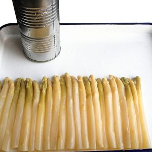 Canned white asparagus in tin